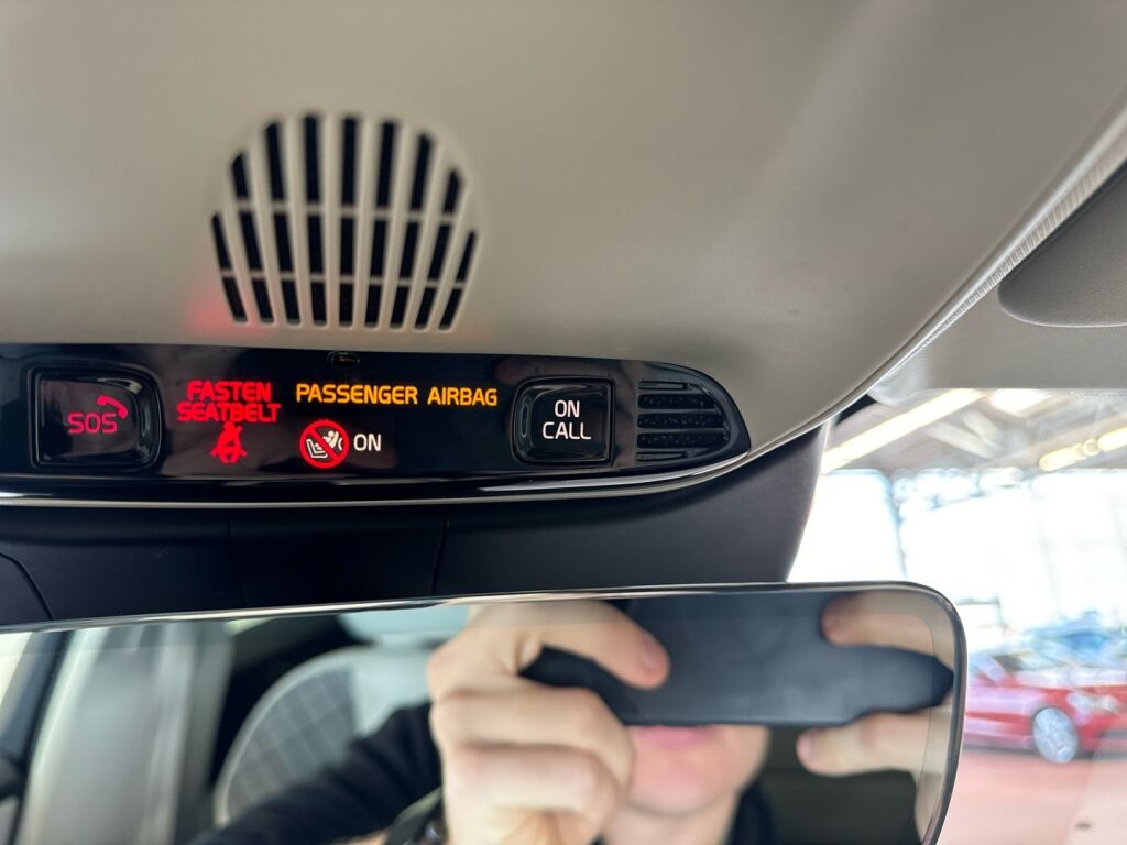 Volvo V60 2020 Valkoinen