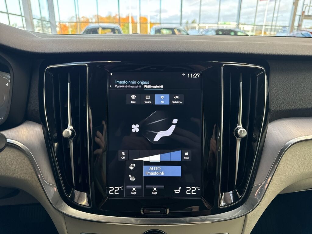 Volvo V60 2020 Valkoinen