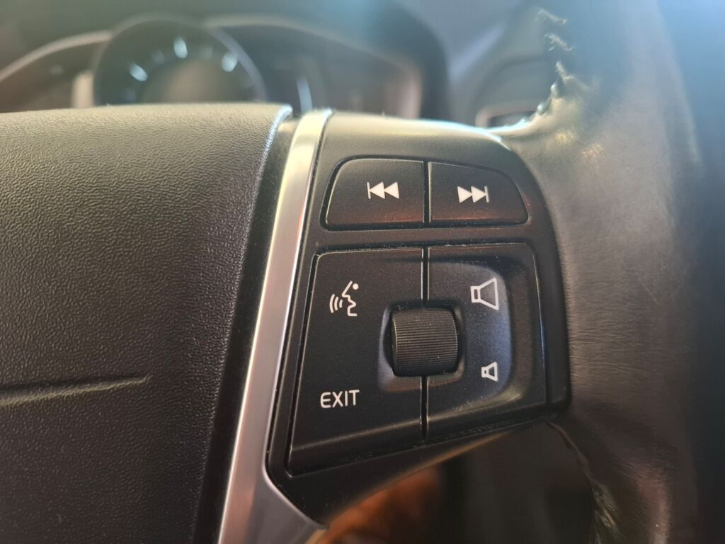 Volvo XC60 2015 Valkoinen