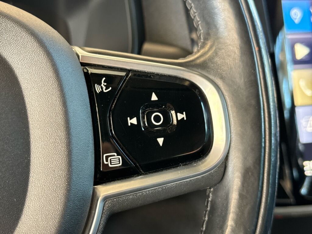 Volvo V90 2017 Musta