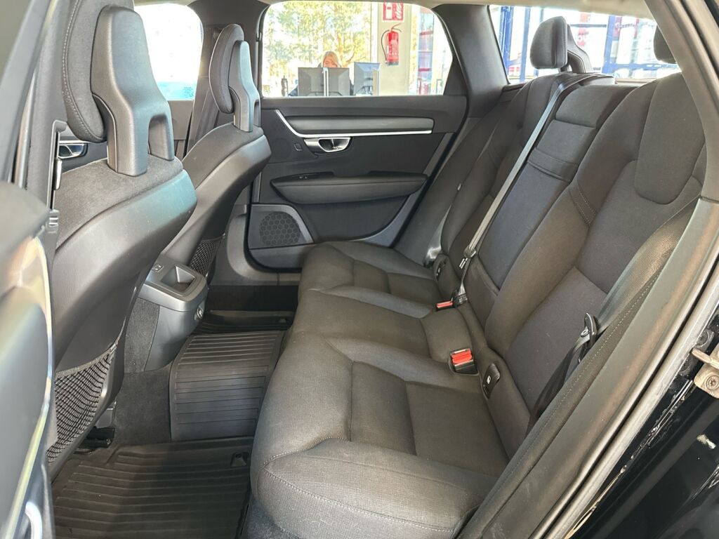 Volvo V90 2017 Musta