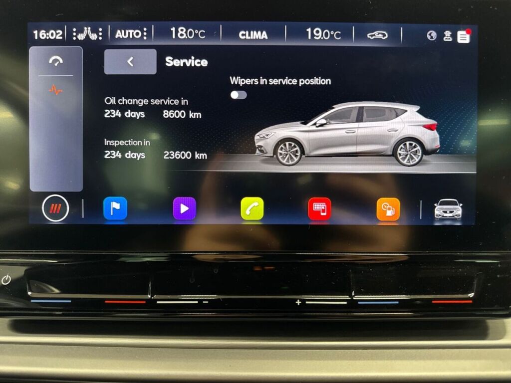 Seat Leon 2020 Punainen