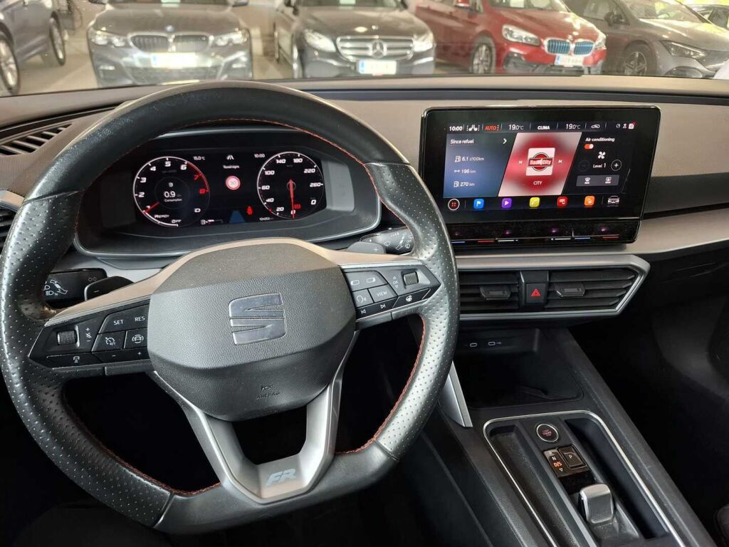 Seat Leon 2020 Punainen