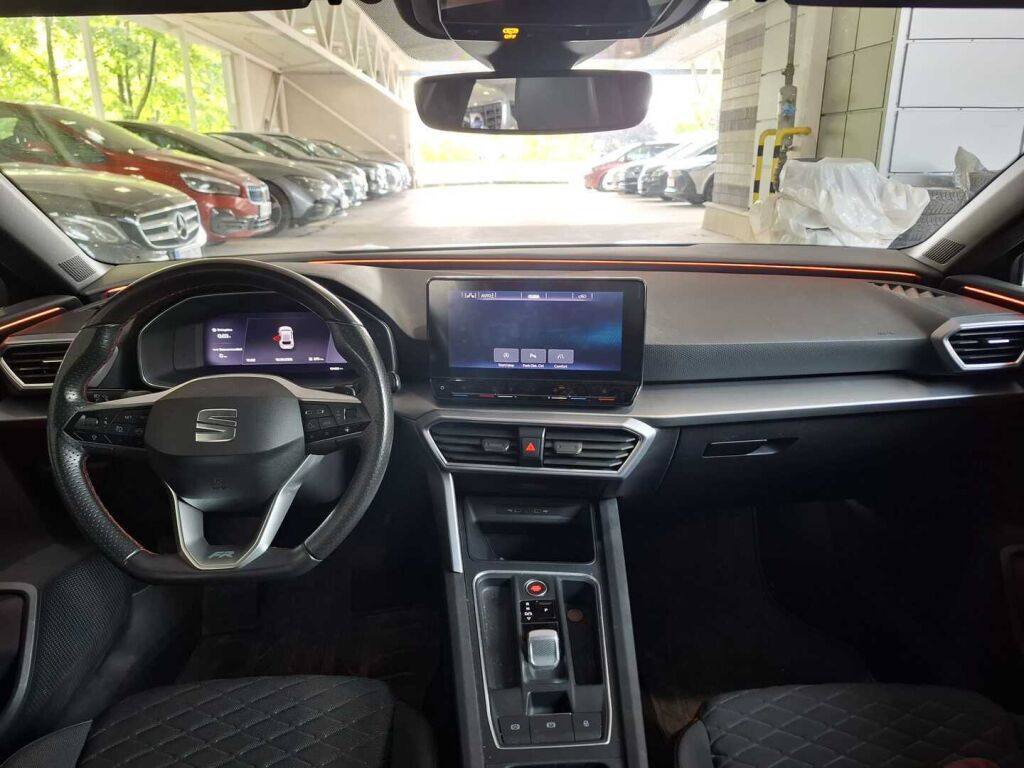 Seat Leon 2020 Punainen