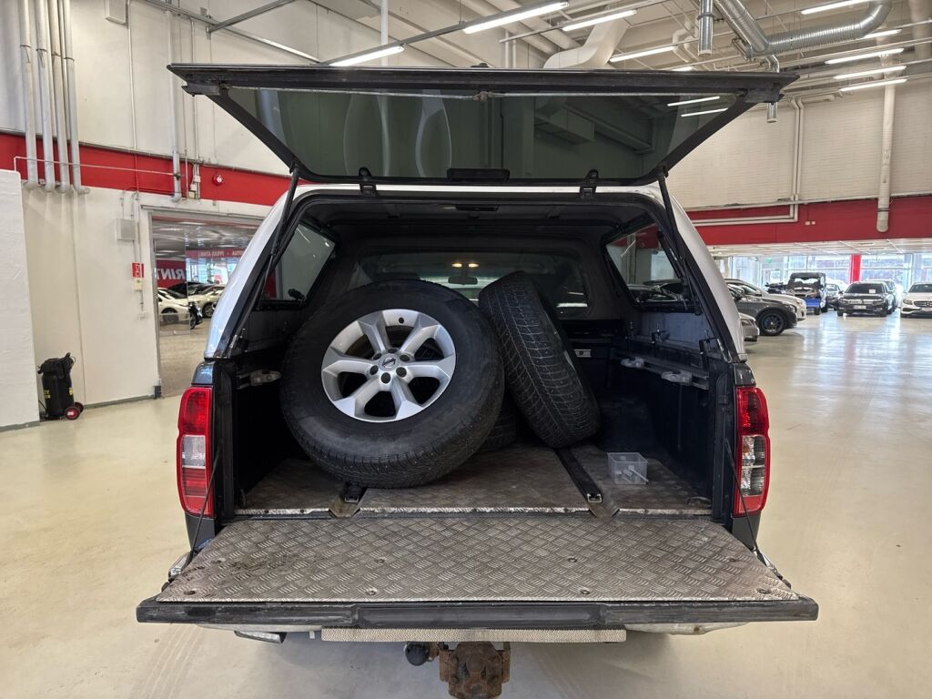 Nissan Navara 2011 Harmaa