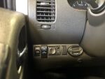 Nissan Navara 2011 Harmaa