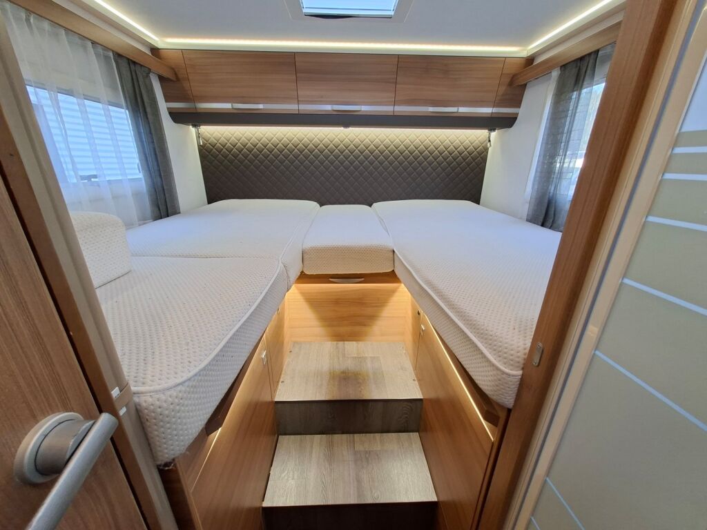 Adria Matrix Axess 670 SL 2020 Valkoinen