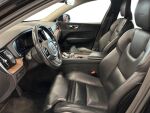Volvo XC60 2020 Musta