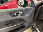 Volvo XC60 2020 Musta