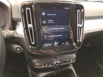 Volvo XC40 2020 Musta