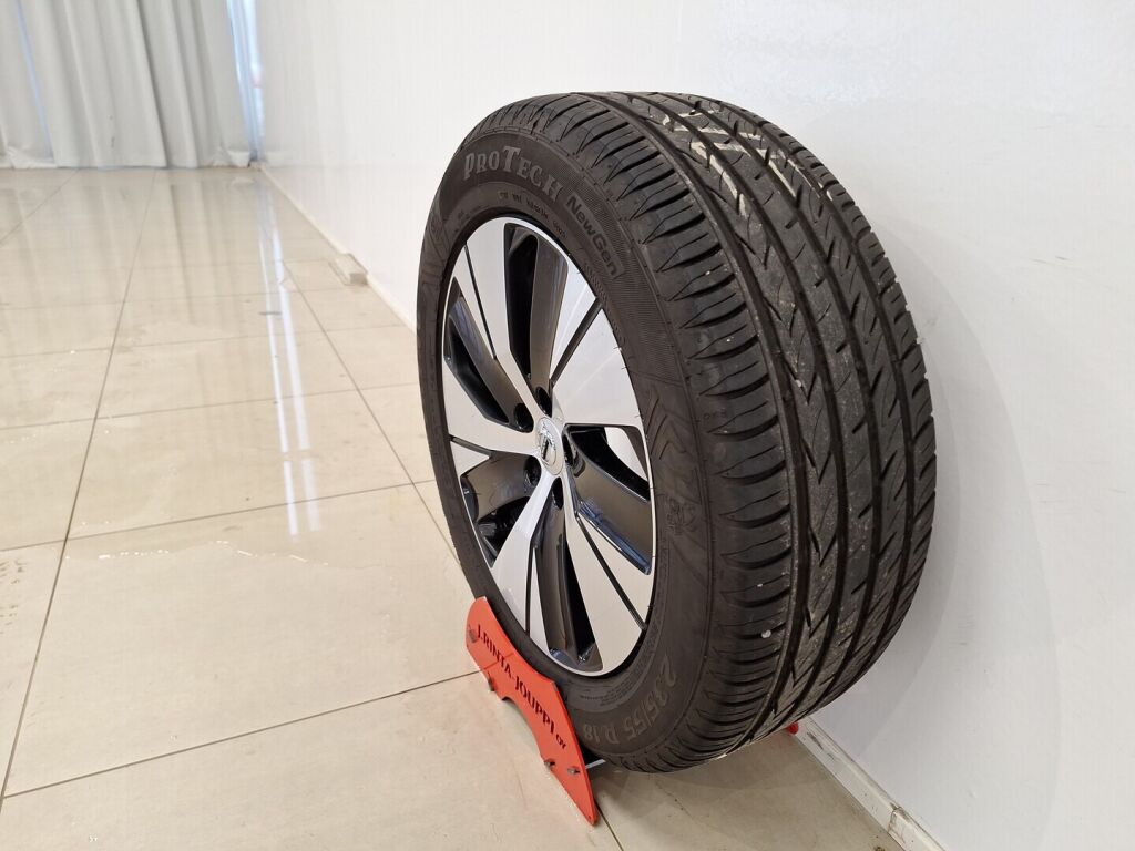 Volvo XC40 2020 Musta