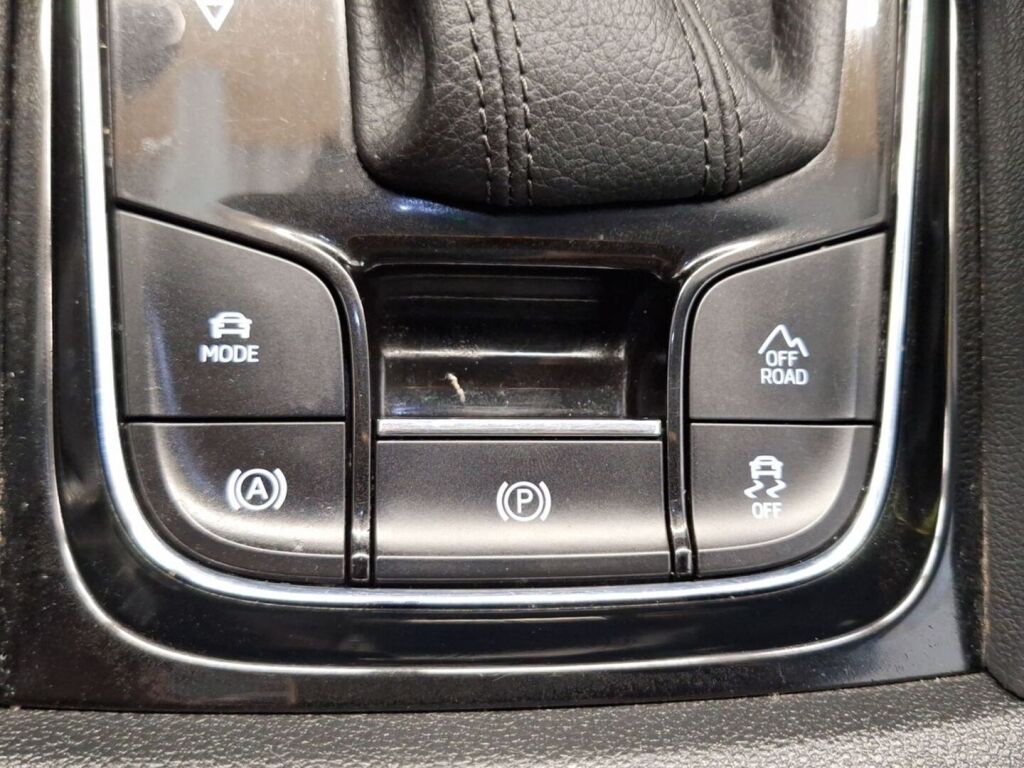 Skoda Karoq 2020 Sininen