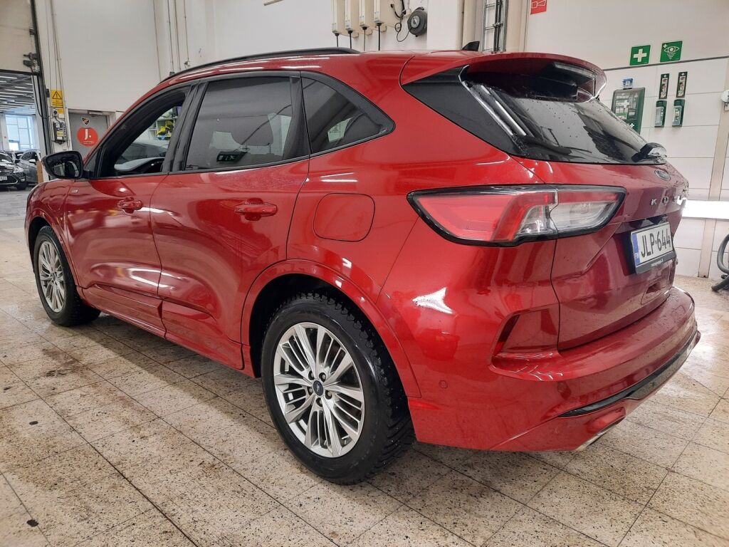 Ford Kuga 2020 Punainen