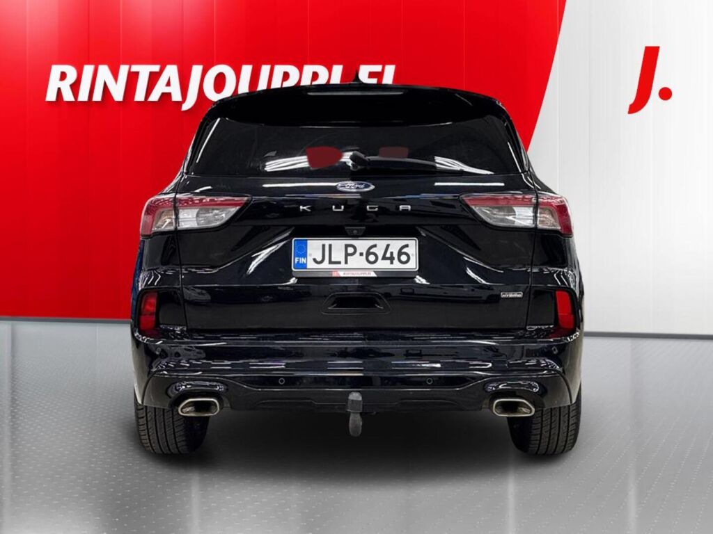 Ford Kuga 2020 Musta