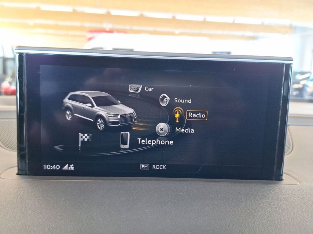 Audi Q7 2016 Sininen