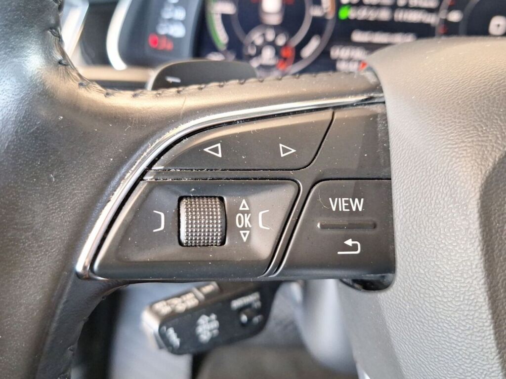 Audi Q7 2016 Sininen