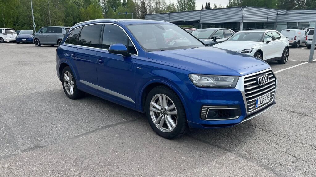 Audi Q7 2016 Sininen