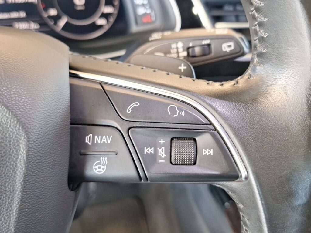 Audi Q7 2016 Sininen