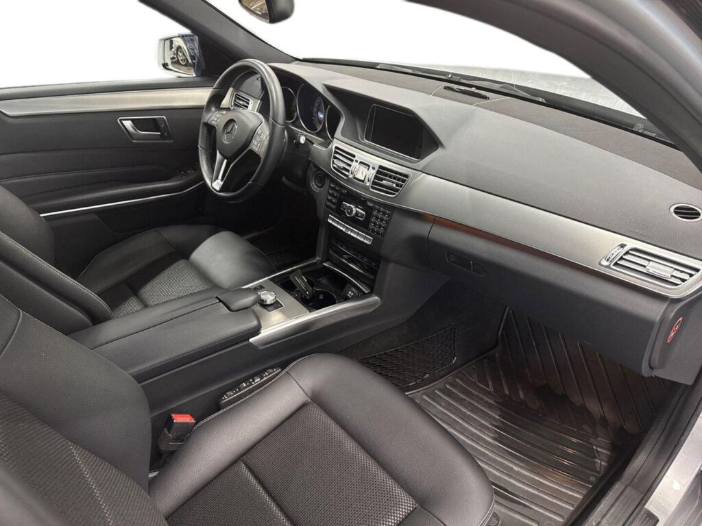 Mercedes-Benz E 2014 Harmaa