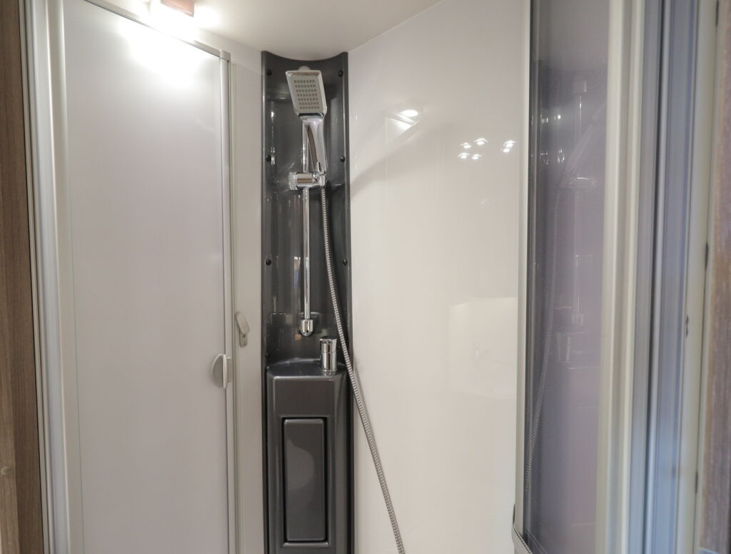 Kabe TRAVEL MASTER X 740 LGB KS ALDE 2020 Valkoinen