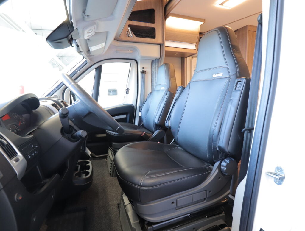 Kabe TRAVEL MASTER X 740 LGB KS ALDE 2020 Valkoinen