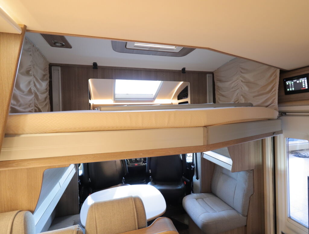 Kabe TRAVEL MASTER X 740 LGB KS ALDE 2020 Valkoinen