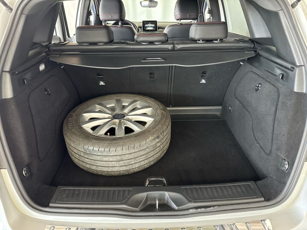 Mercedes-Benz B 2016 Hopea