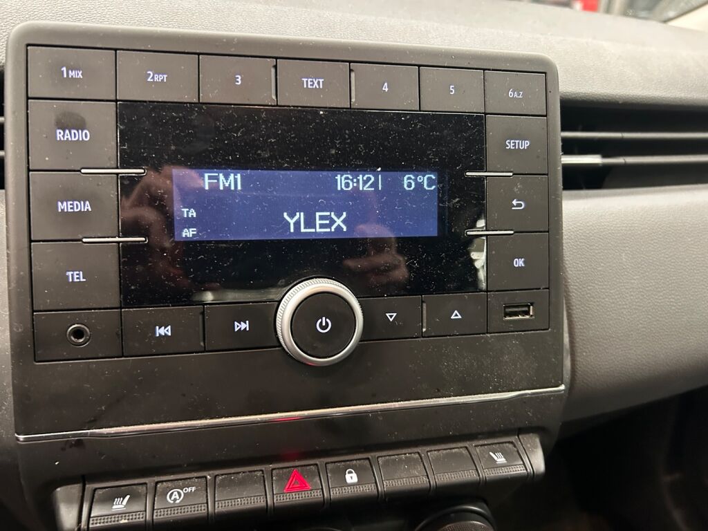 Renault Clio 2020 Sininen