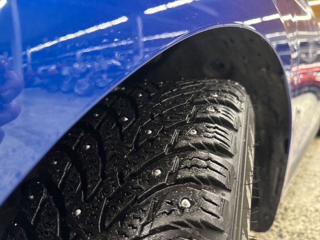 Renault Clio 2020 Sininen