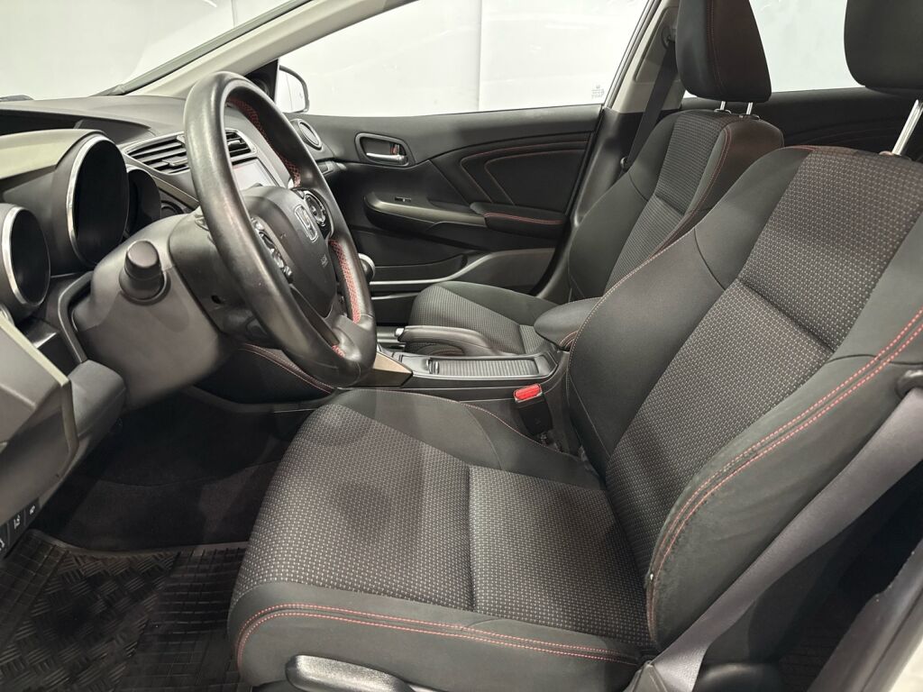 Honda Civic 2018 Valkoinen