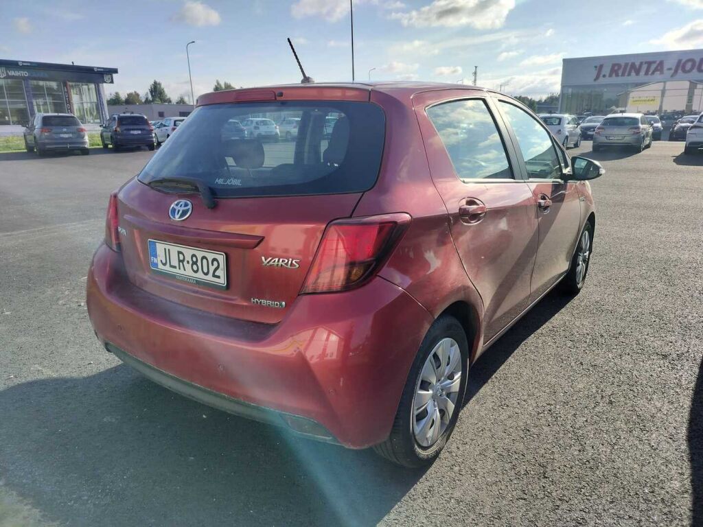 Toyota Yaris 2014 Punainen