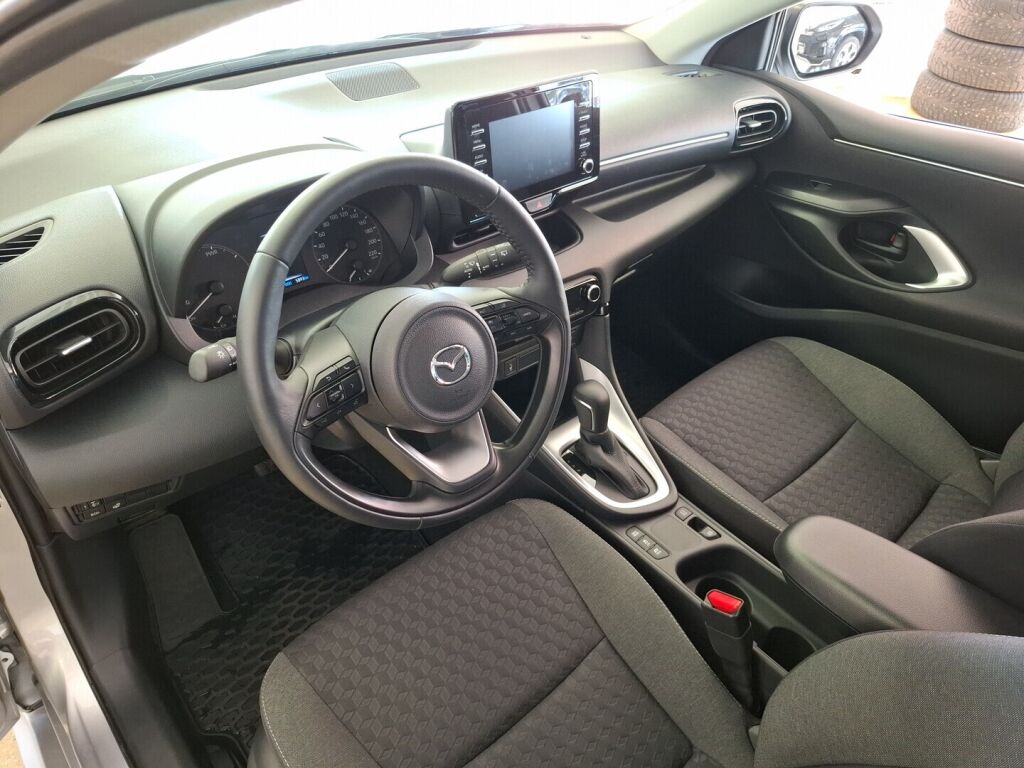 Mazda 2 2024 Hopea