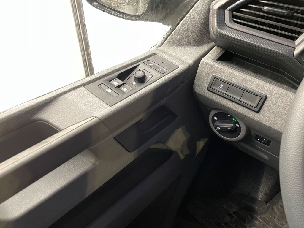 Volkswagen Transporter 2021 Valkoinen