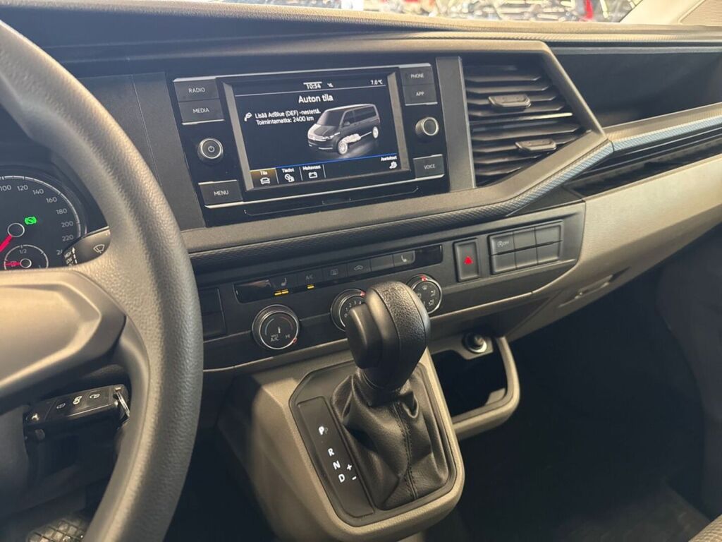 Volkswagen Transporter 2021 Valkoinen