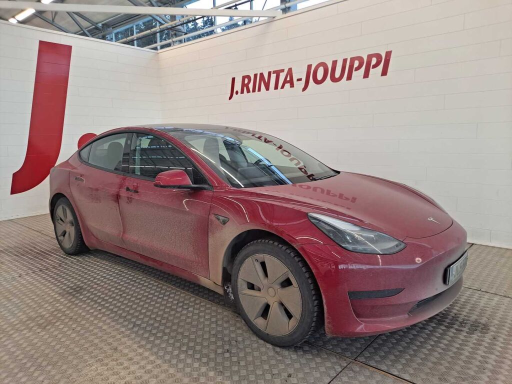 Tesla Model 3 2021 Punainen