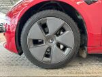 Tesla Model 3 2021 Punainen