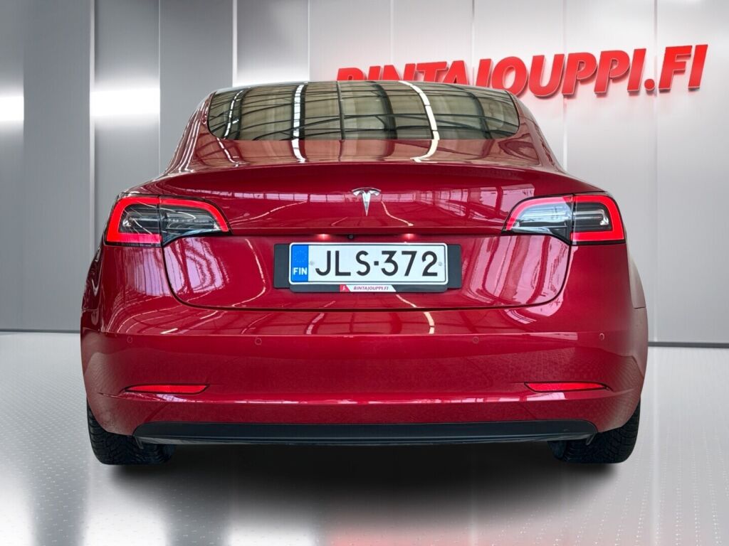 Tesla Model 3 2021 Punainen