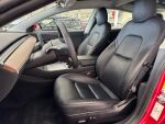 Tesla Model 3 2021 Punainen