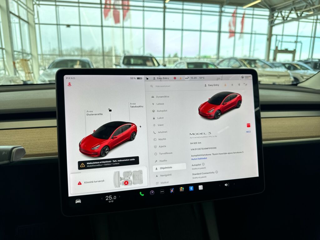 Tesla Model 3 2021 Punainen