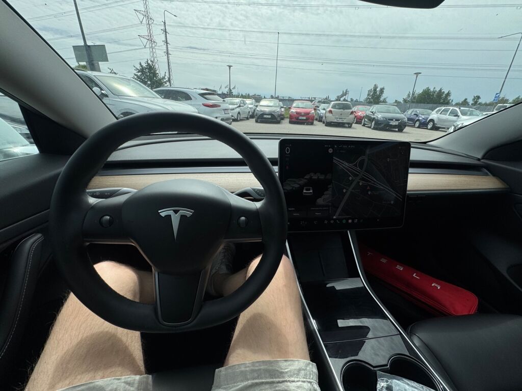 Tesla Model 3 2020 Valkoinen
