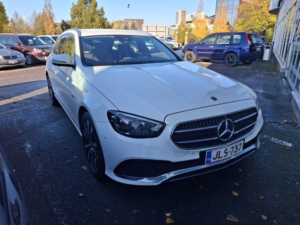 Mercedes-Benz E 2021 Valkoinen