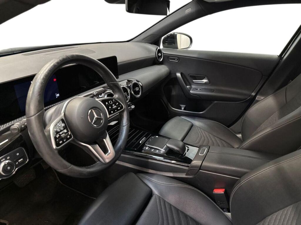 Mercedes-Benz A 2021 Musta