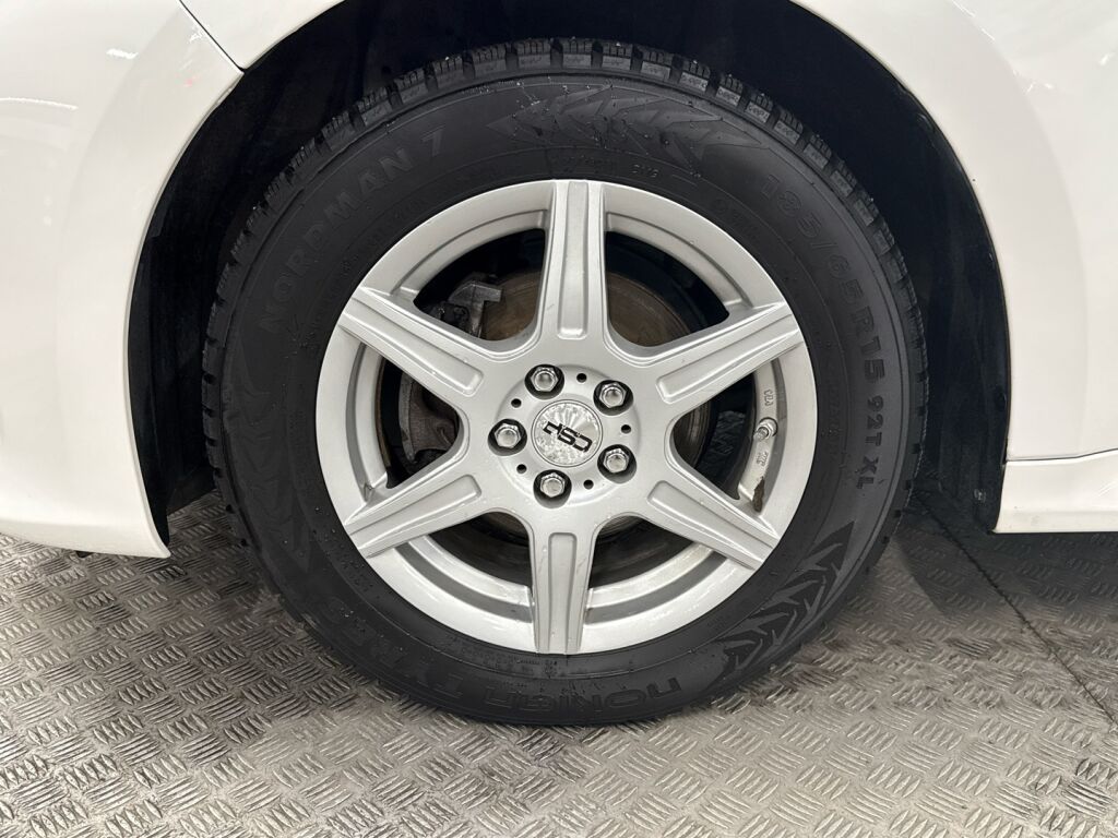 Toyota Yaris 2020 Valkoinen