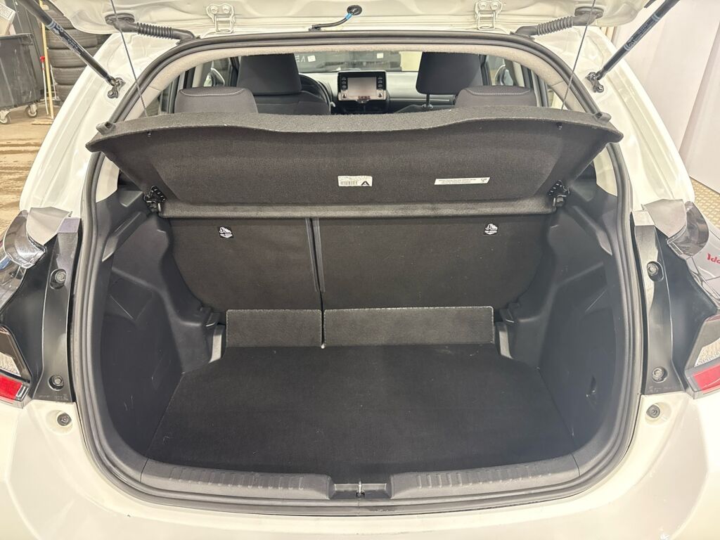 Toyota Yaris 2020 Valkoinen