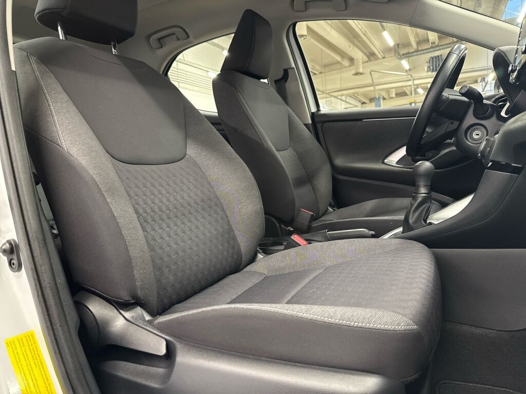 Toyota Yaris 2020 Valkoinen