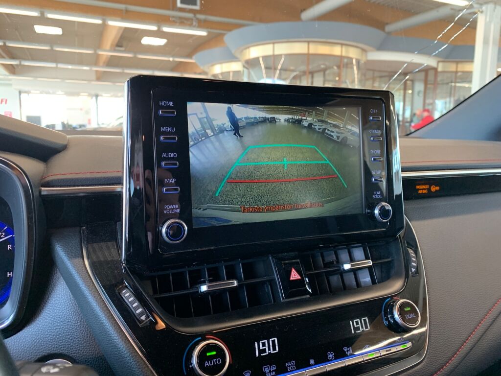 Toyota Corolla 2021 Metallinhohto Valkoinen