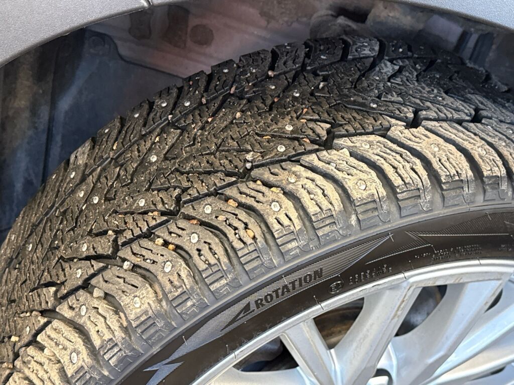 Toyota Corolla 2021 Punainen