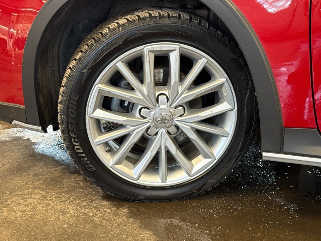 Toyota Corolla 2021 Punainen