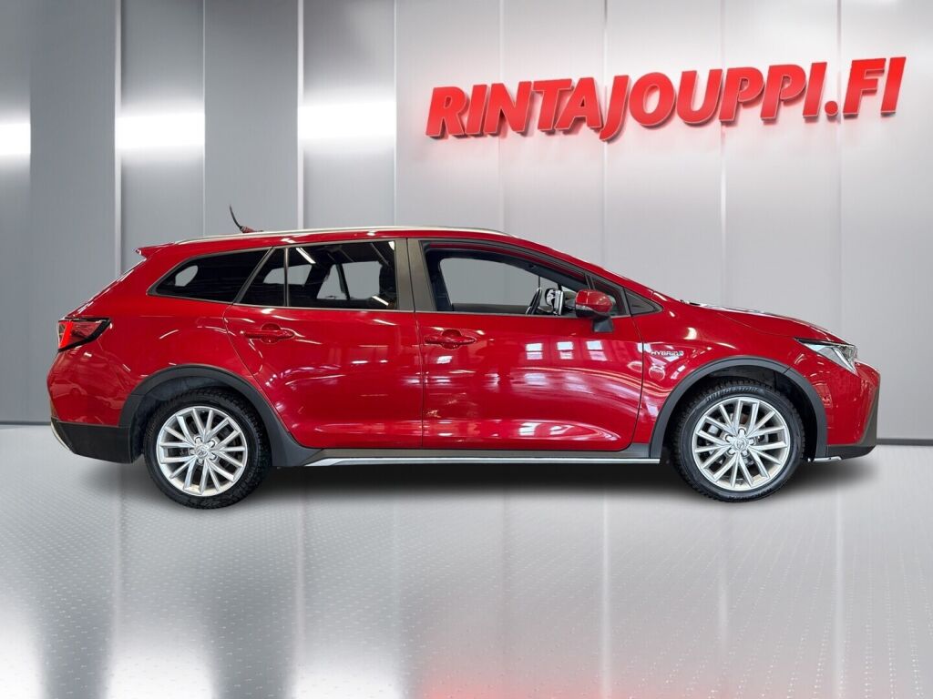 Toyota Corolla 2021 Punainen