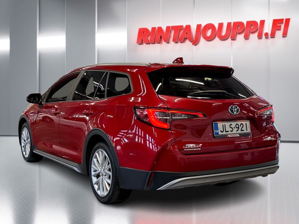 Toyota Corolla 2021 Punainen